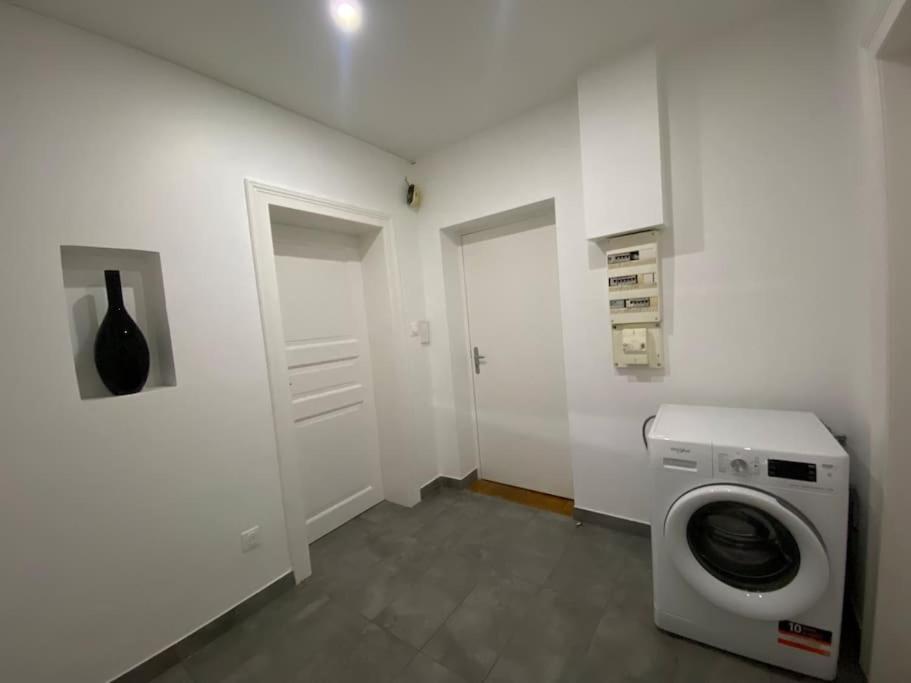 Le Confort D'Un Appartement Schiltigheim Eksteriør bilde